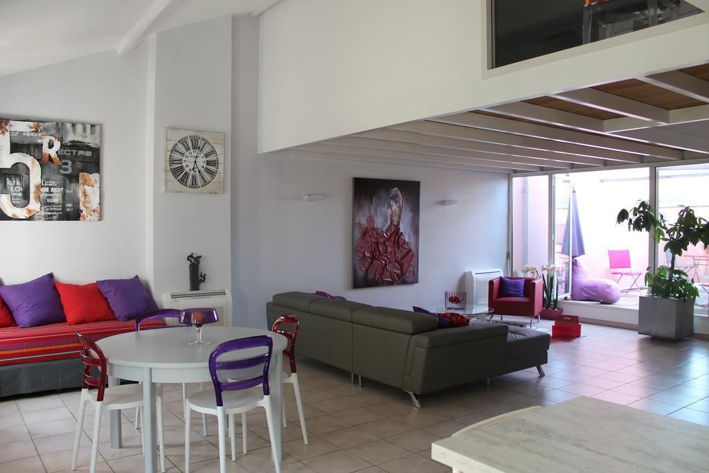 Le Loft De La Robine 110M2 Apartment Нарбон Стая снимка