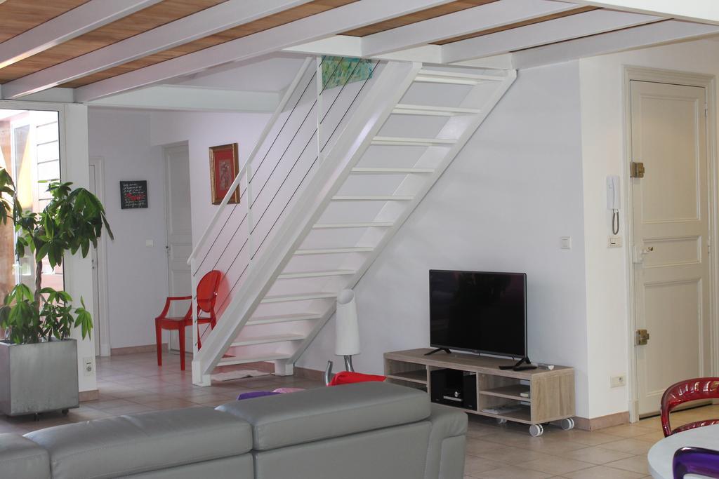 Le Loft De La Robine 110M2 Apartment Нарбон Стая снимка